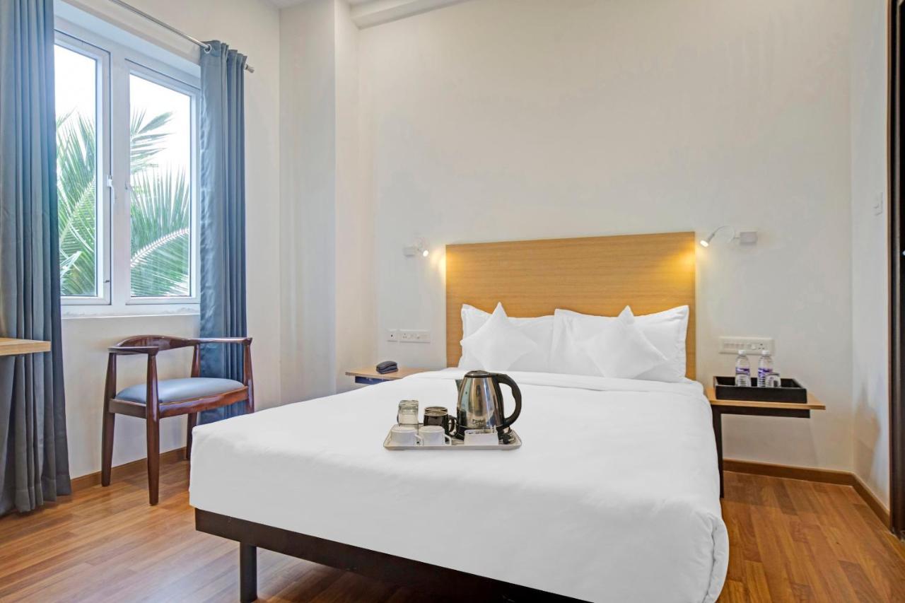 Upar Hotels - T Nagar Chennai Esterno foto