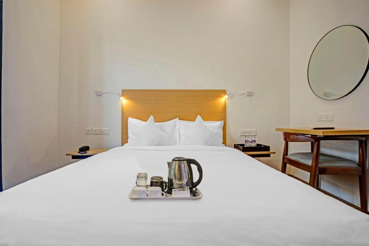 Upar Hotels - T Nagar Chennai Esterno foto