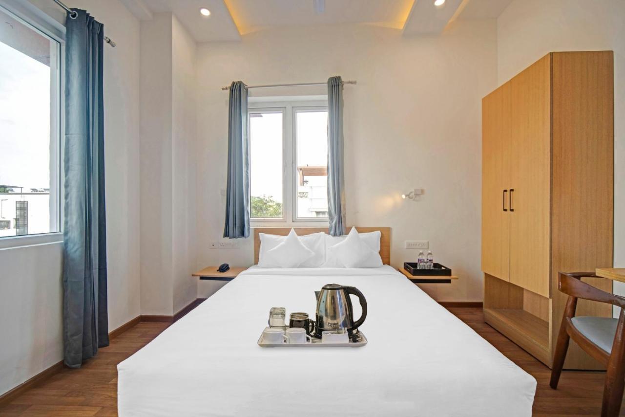Upar Hotels - T Nagar Chennai Esterno foto